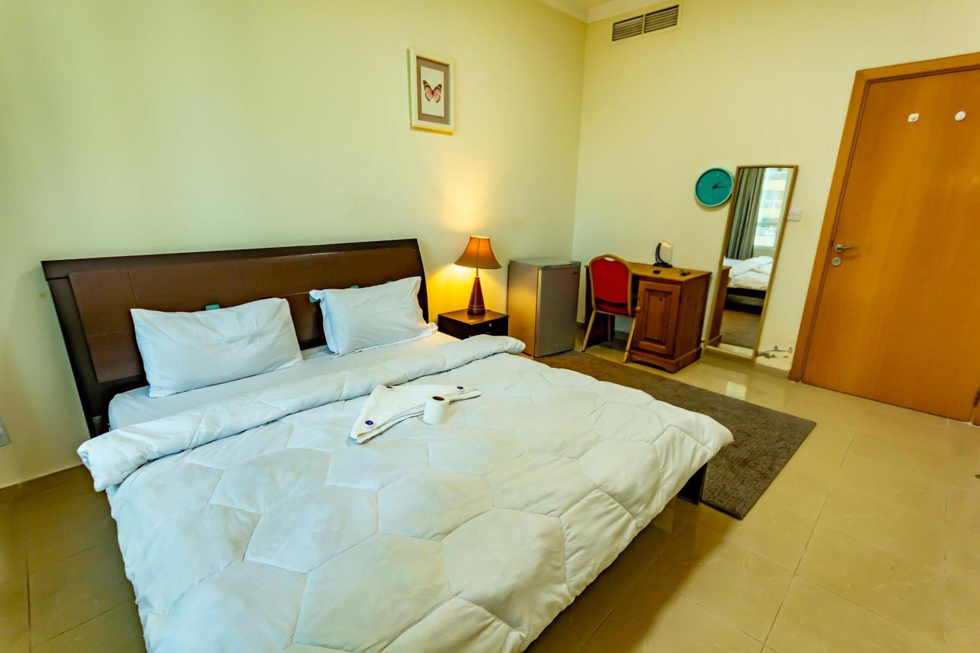 Big Rooms For ' Girls ' Only At Dubai, Marina Esterno foto