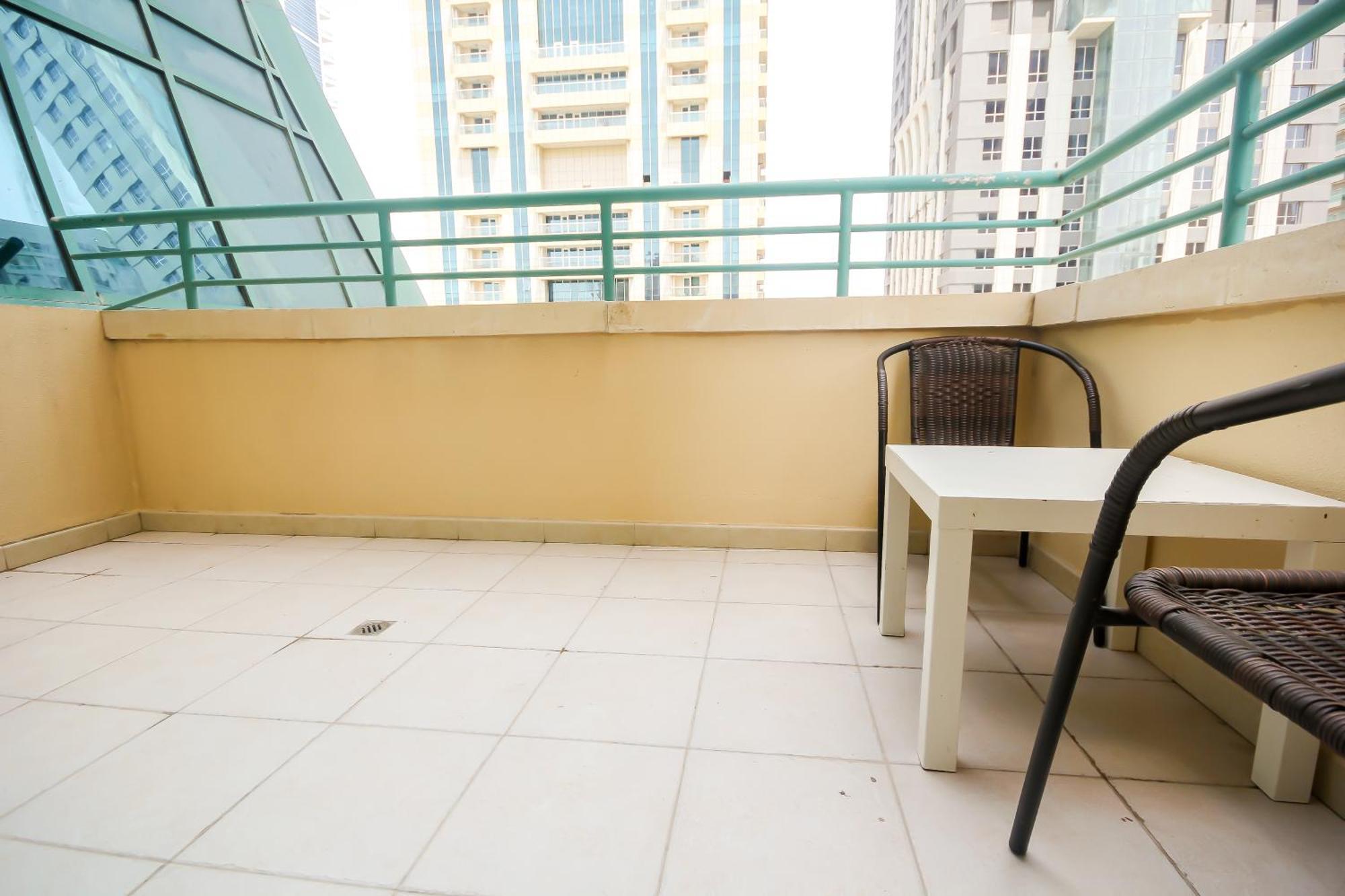 Big Rooms For ' Girls ' Only At Dubai, Marina Esterno foto